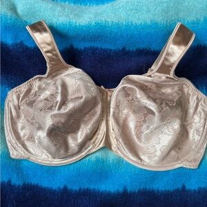 Bali Underwire bra. 40 DDD.  Satin Tracings